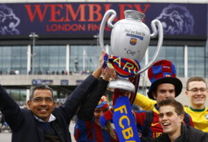 barcelona fans celebrate european cup win at wembley